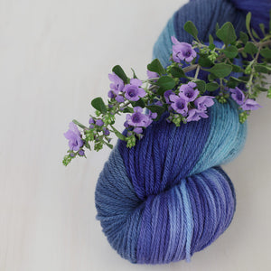 Mint bush flower with 8 ply wool.