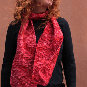 Knitted scarf in 4ply wool.